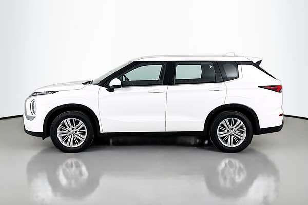 2024 Mitsubishi Outlander ES ZM