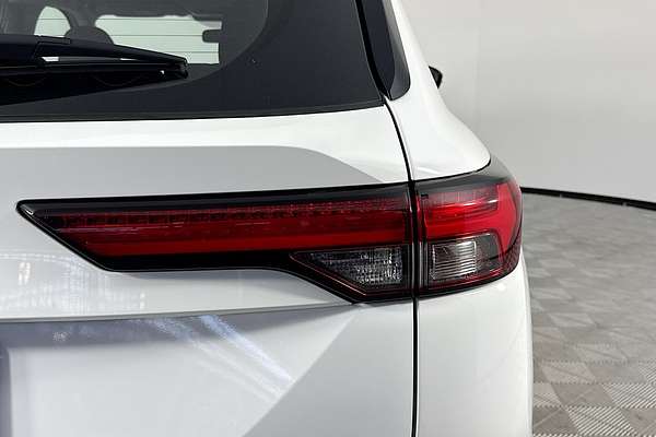 2024 Mitsubishi Outlander ES ZM