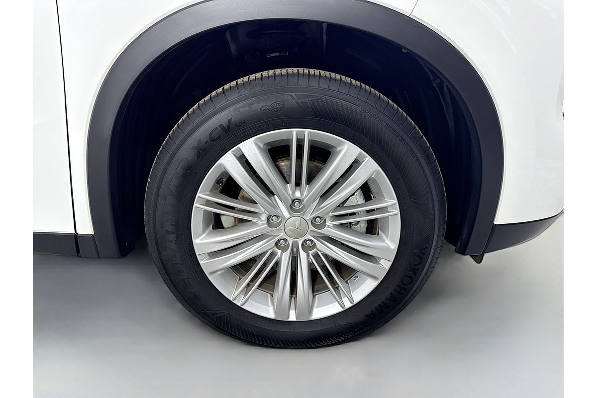 2024 Mitsubishi Outlander ES ZM