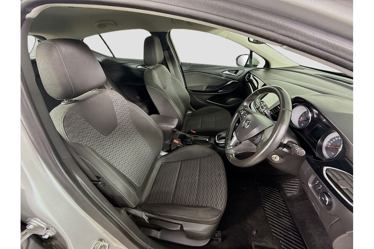 2017 Holden Astra R BK