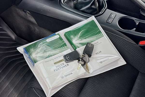 2023 Toyota Hilux SR GUN126R 4X4