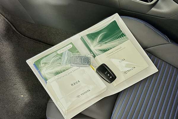 2024 Toyota RAV4 XSE AXAH54R