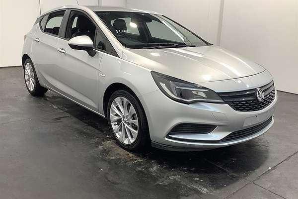 2018 Holden Astra R+ BK