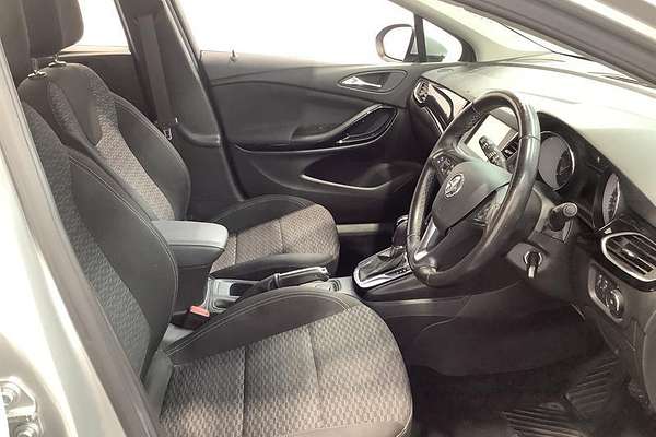 2018 Holden Astra R+ BK