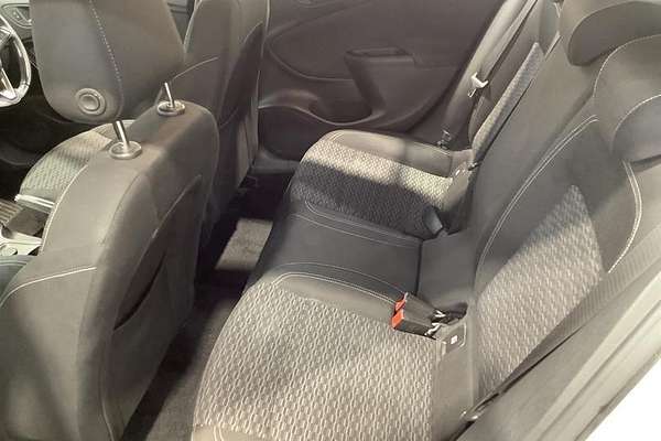 2018 Holden Astra R+ BK