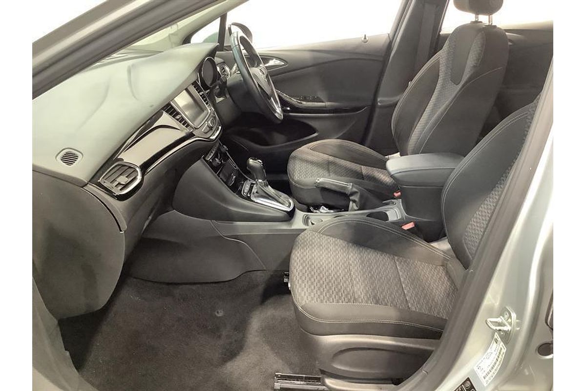 2018 Holden Astra R+ BK