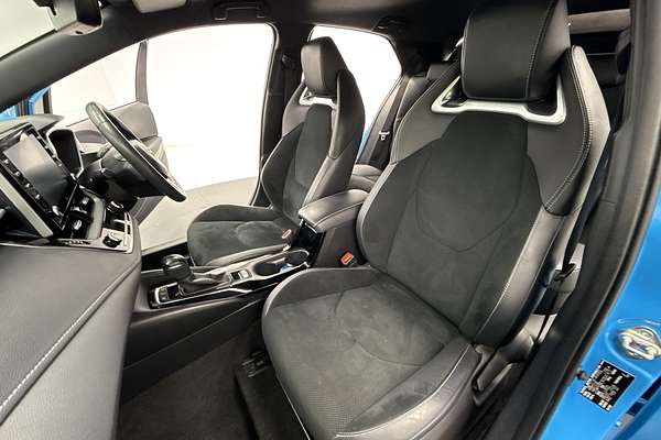 2022 Toyota Corolla ZR Hybrid ZWE211R