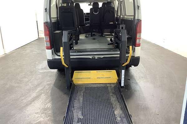 2015 Toyota Hiace Commuter TRH223R ELWB High Roof