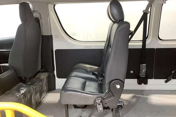2015 Toyota Hiace Commuter TRH223R ELWB High Roof