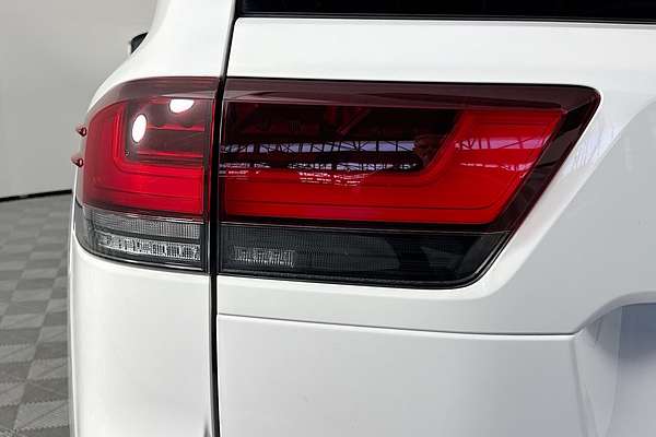 2023 Toyota Landcruiser VX FJA300R