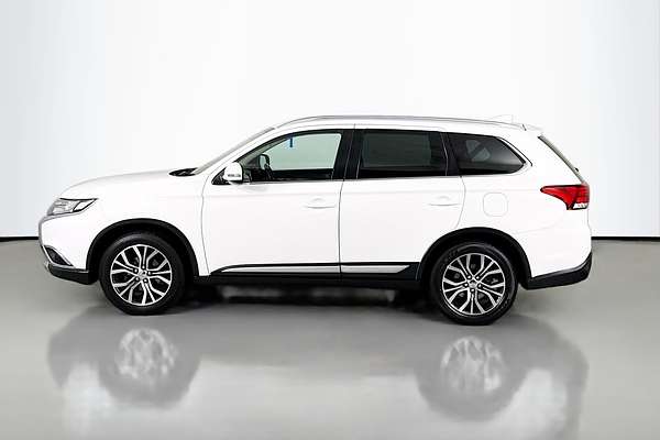 2017 Mitsubishi Outlander LS Safety Pack ZK