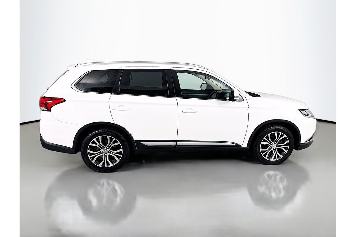 2017 Mitsubishi Outlander LS Safety Pack ZK