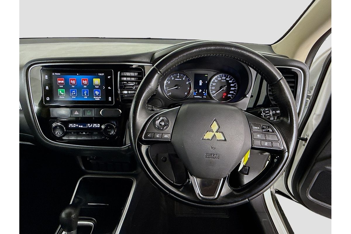 2017 Mitsubishi Outlander LS Safety Pack ZK