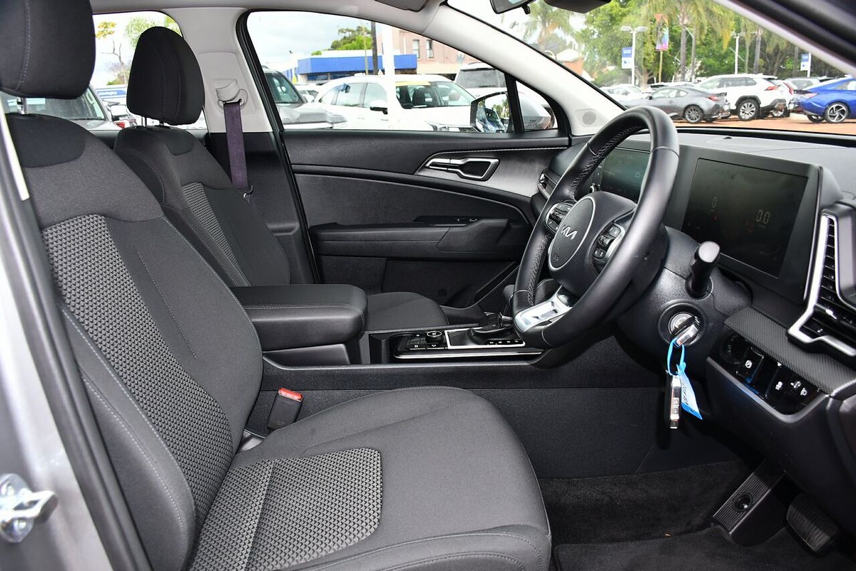 2024 Kia Sportage S NQ5