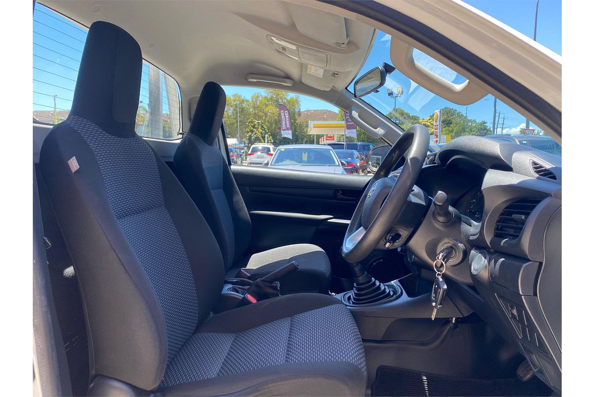 2017 Toyota Hilux Workmate TGN121R Rear Wheel Drive