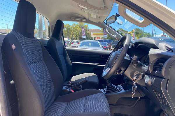 2017 Toyota Hilux Workmate TGN121R Rear Wheel Drive