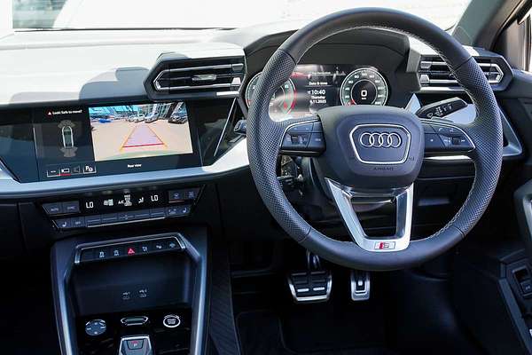 2025 Audi A3 35 TFSI S line GY