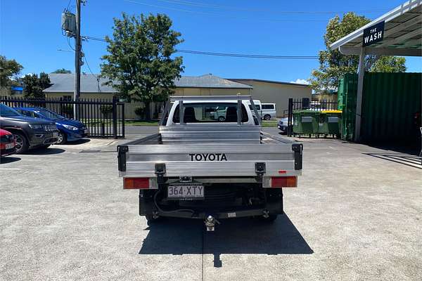 2017 Toyota Hilux Workmate TGN121R Rear Wheel Drive