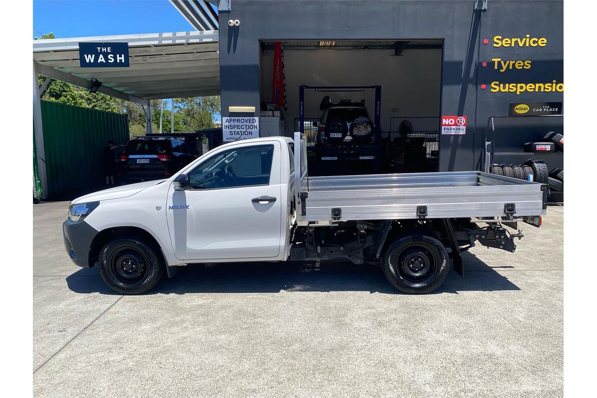 2017 Toyota Hilux Workmate TGN121R Rear Wheel Drive