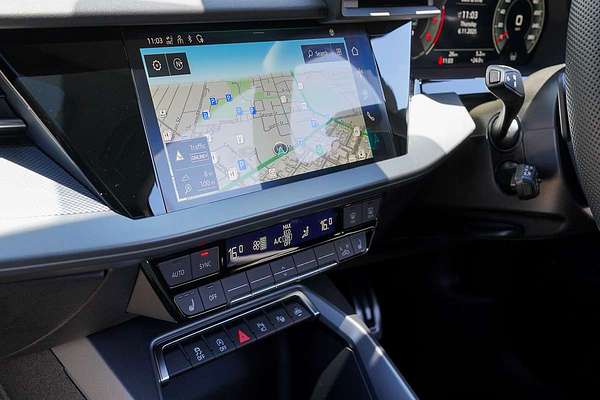 2024 Audi A3 35 TFSI S line GY