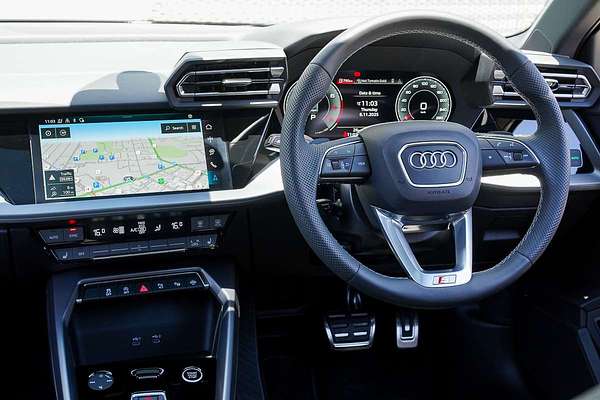 2024 Audi A3 35 TFSI S line GY