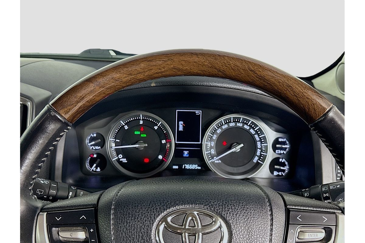 2019 Toyota Landcruiser Sahara VDJ200R