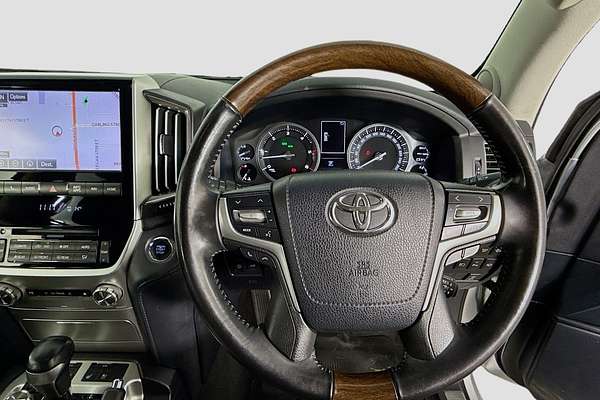 2019 Toyota Landcruiser Sahara VDJ200R