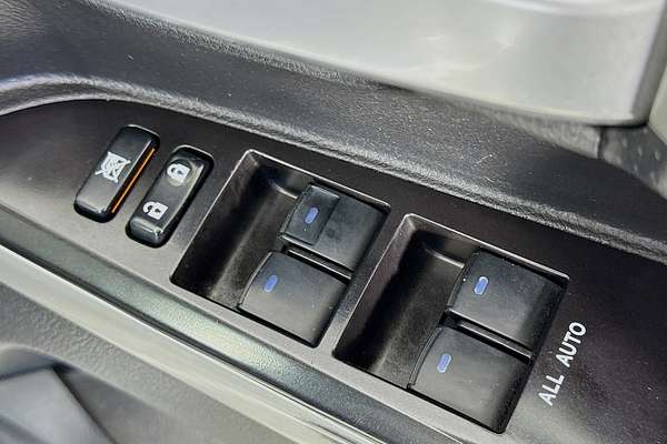 2019 Toyota Landcruiser Sahara VDJ200R