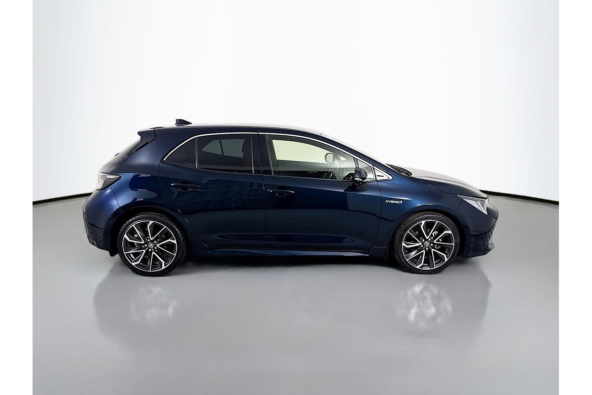 2020 Toyota Corolla ZR Hybrid ZWE211R