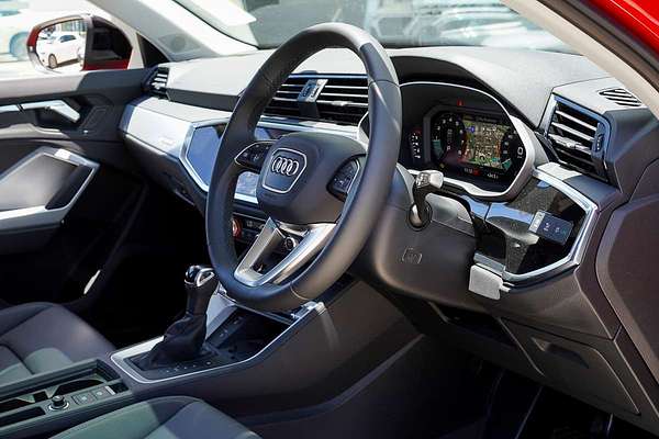 2025 Audi Q3 35 TFSI S line edition F3