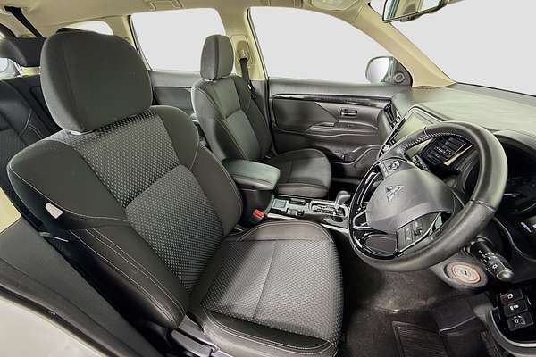 2019 Mitsubishi Outlander ES ZL