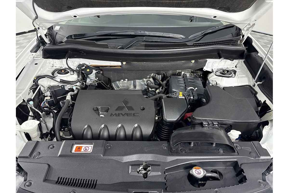 2019 Mitsubishi Outlander ES ZL