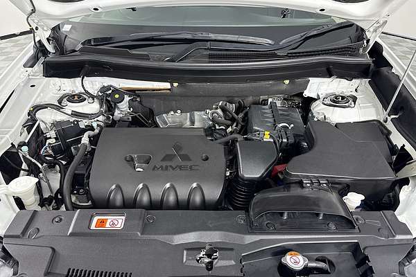 2019 Mitsubishi Outlander ES ZL