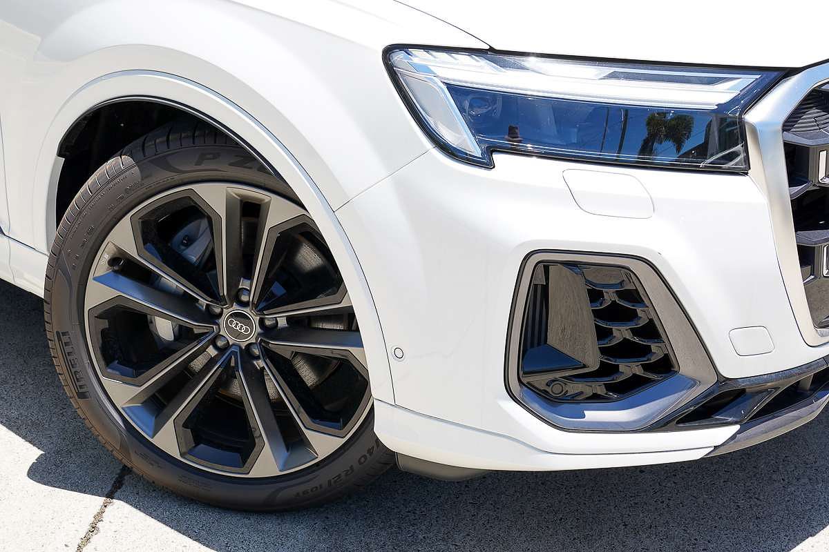 2024 Audi Q7 55 TFSI S line 4M