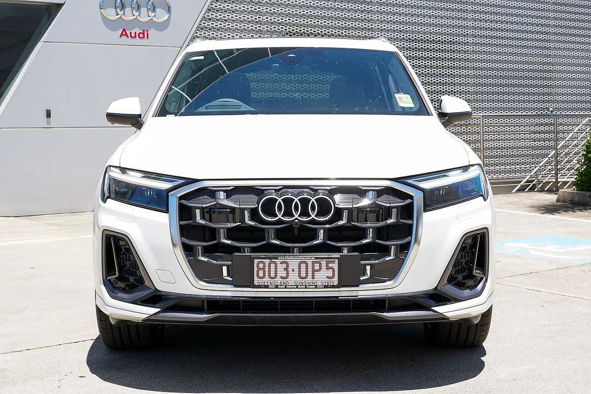 2024 Audi Q7 55 TFSI S line 4M