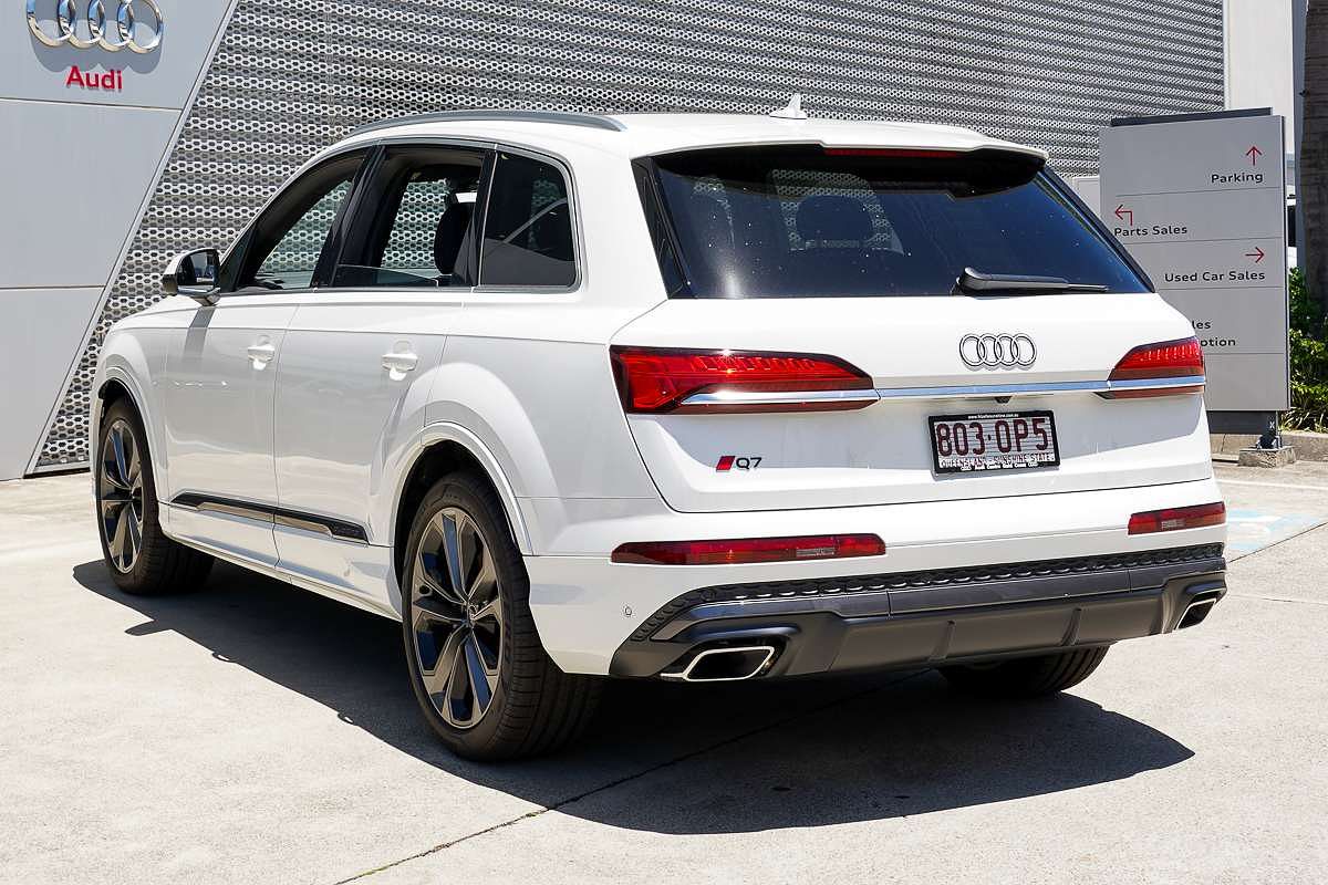 2024 Audi Q7 55 TFSI S line 4M