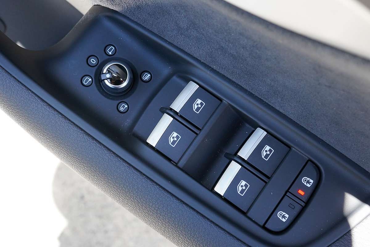 2024 Audi Q7 55 TFSI S line 4M