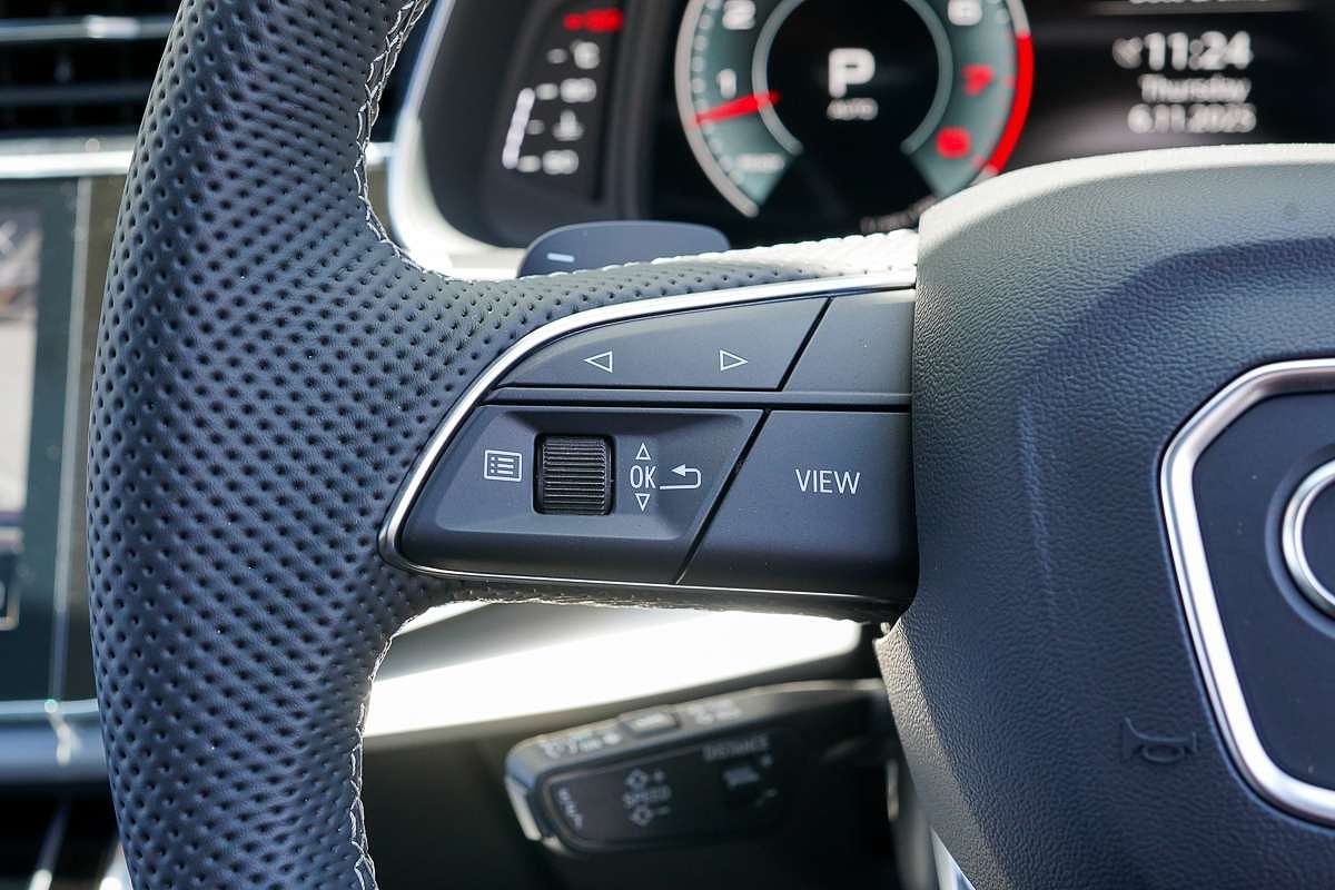 2024 Audi Q7 55 TFSI S line 4M