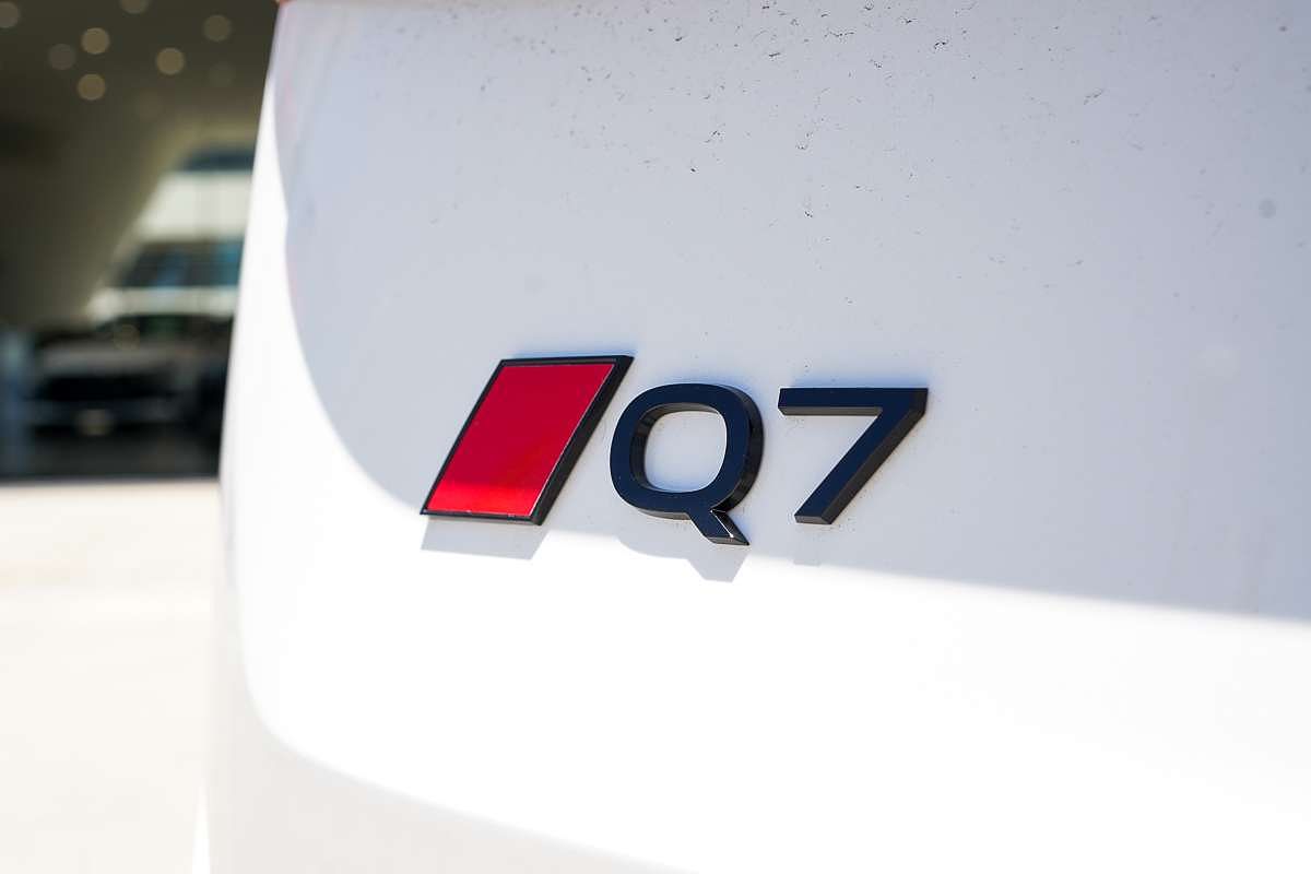 2024 Audi Q7 55 TFSI S line 4M