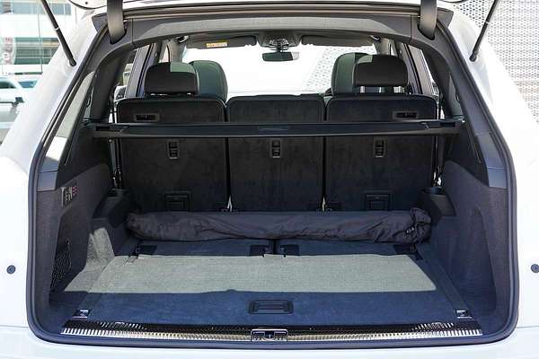 2024 Audi Q7 55 TFSI S line 4M