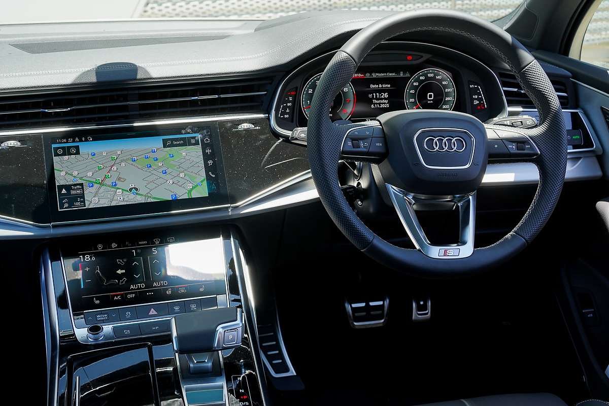 2024 Audi Q7 55 TFSI S line 4M