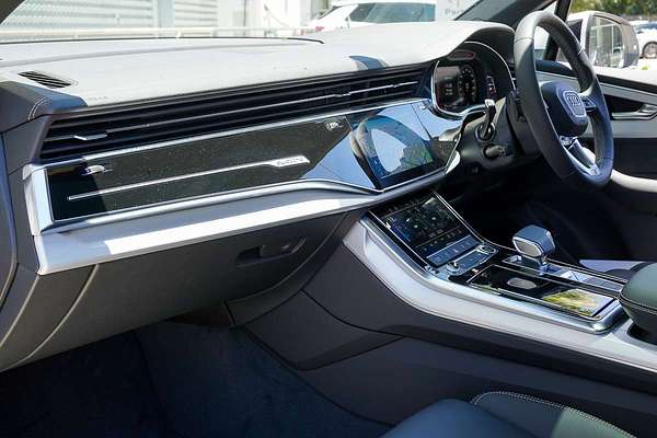 2024 Audi Q7 55 TFSI S line 4M