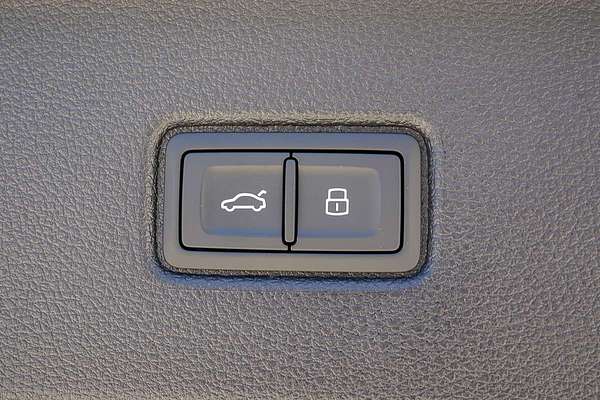 2024 Audi Q7 55 TFSI S line 4M