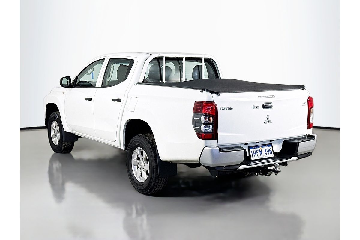 2021 Mitsubishi Triton GLX ADAS MR 4X4