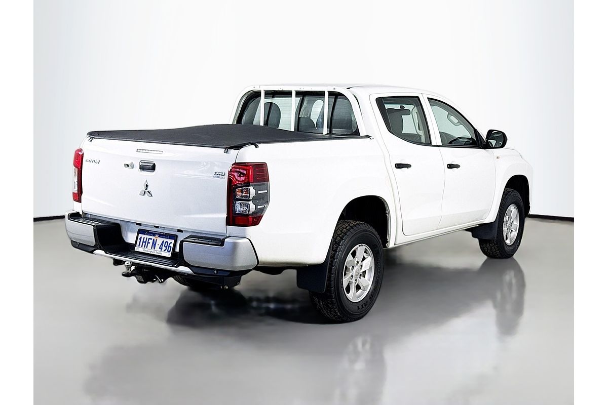 2021 Mitsubishi Triton GLX ADAS MR 4X4