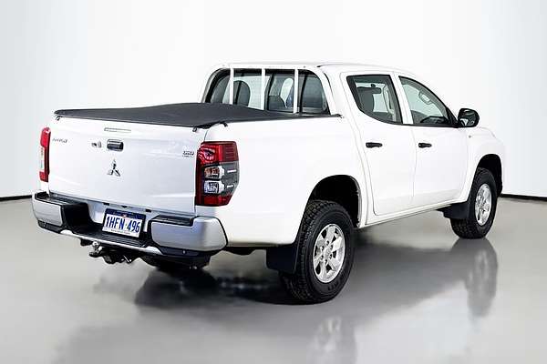 2021 Mitsubishi Triton GLX ADAS MR 4X4