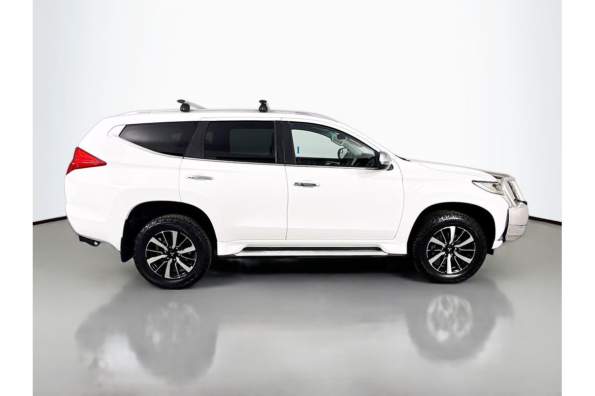 2017 Mitsubishi Pajero Sport GLX QE