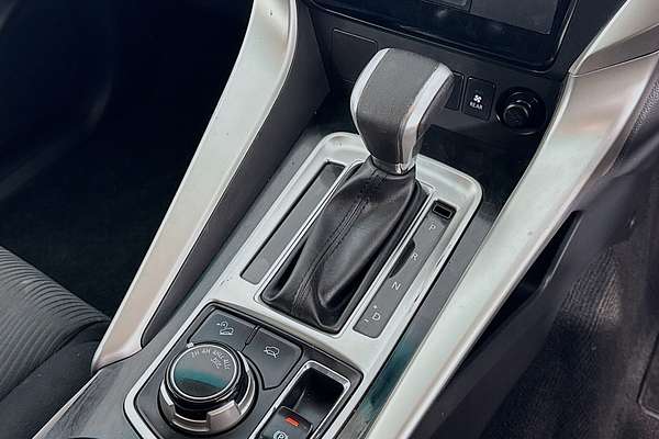 2017 Mitsubishi Pajero Sport GLX QE