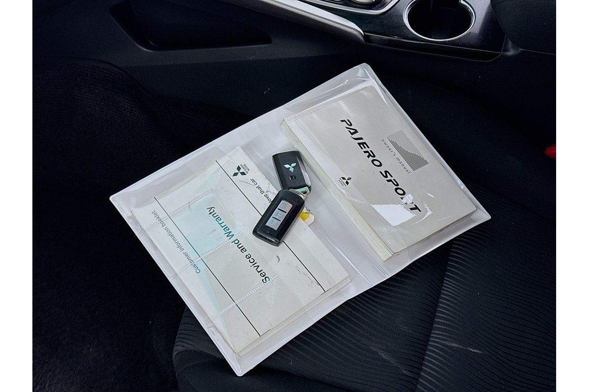 2017 Mitsubishi Pajero Sport GLX QE