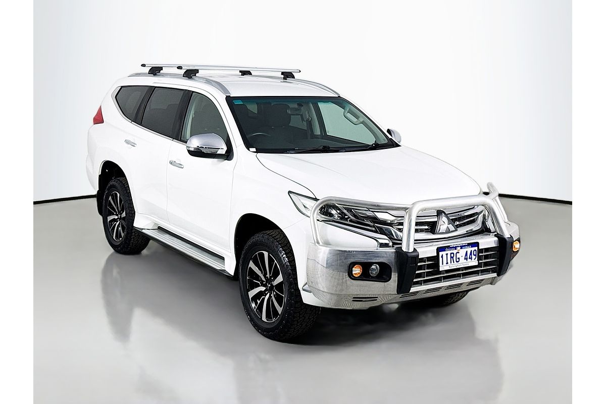 2017 Mitsubishi Pajero Sport GLX QE